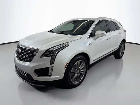 Certified 2023 Cadillac XT5 Premium Luxury AWD/4WD image 5