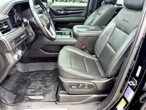 Used 2021 GMC Yukon Denali w/ Denali Premium Package RWD image 12