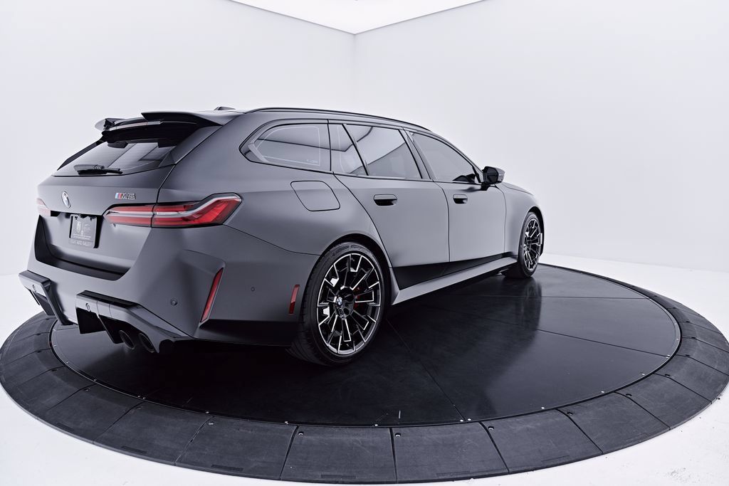 Used 2026 BMW M5 Touring AWD/4WD image 15