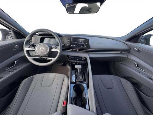 New 2026 Hyundai Elantra Blue image 13