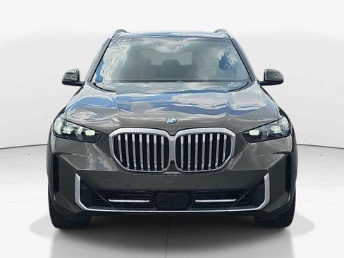 Used 2024 BMW X5 xDrive40i AWD/4WD image 9