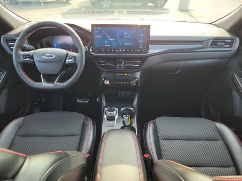 Used 2023 Ford Escape ST-Line AWD/4WD image 13