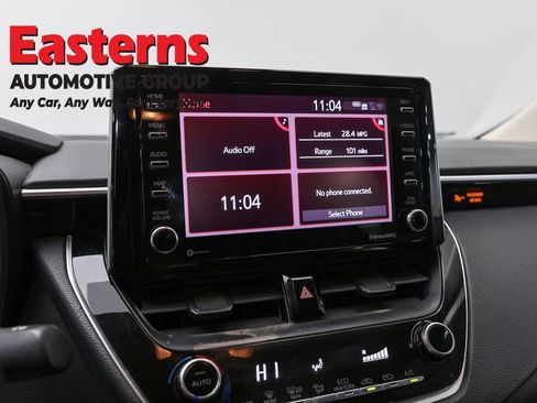 Used 2021 Toyota Corolla LE FWD image 18