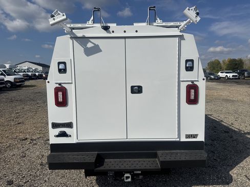 New 2025 Chevrolet Express 3500 w/ Power Convenience Package image 4