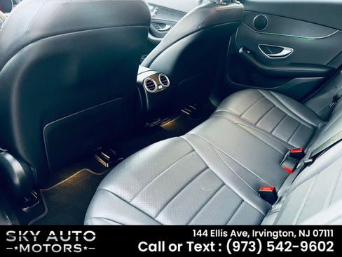 Used 2021 Mercedes-Benz GLC 300 4MATIC image 8