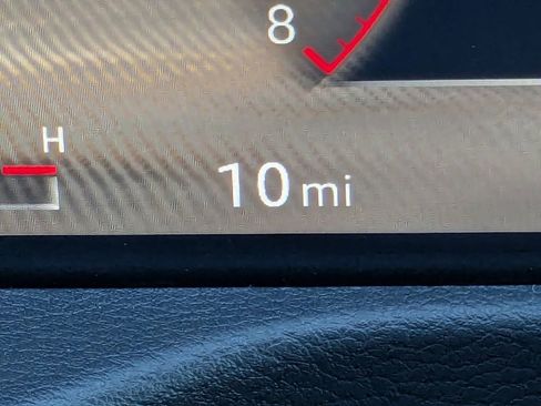 New 2026 Nissan Armada SL image 27