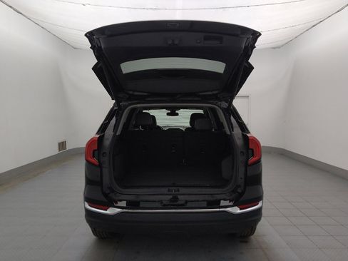 Used 2022 GMC Terrain SLT w/ LPO, Floor Liner Package image 29