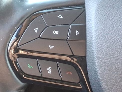 Used 2021 Jeep Cherokee Latitude Plus image 21