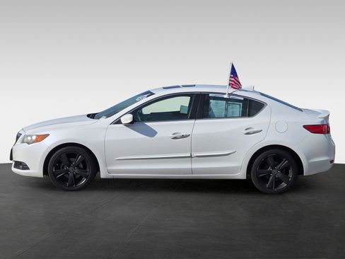 Used 2014 Acura ILX w/ Technology Package image 7
