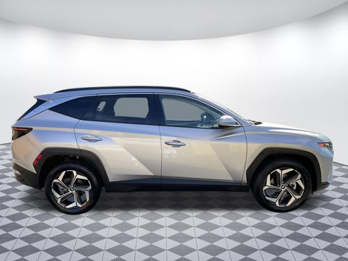 Used 2024 Hyundai Tucson Limited AWD/4WD image 2