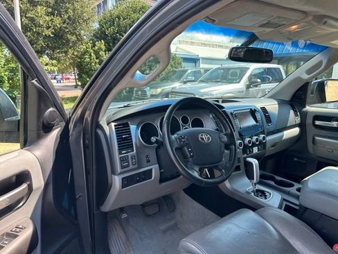 Used 2010 Toyota Sequoia Limited AWD/4WD image 10