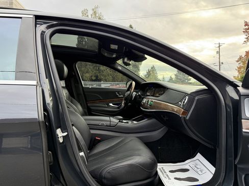 Used 2014 Mercedes-Benz S 550 Sedan image 18