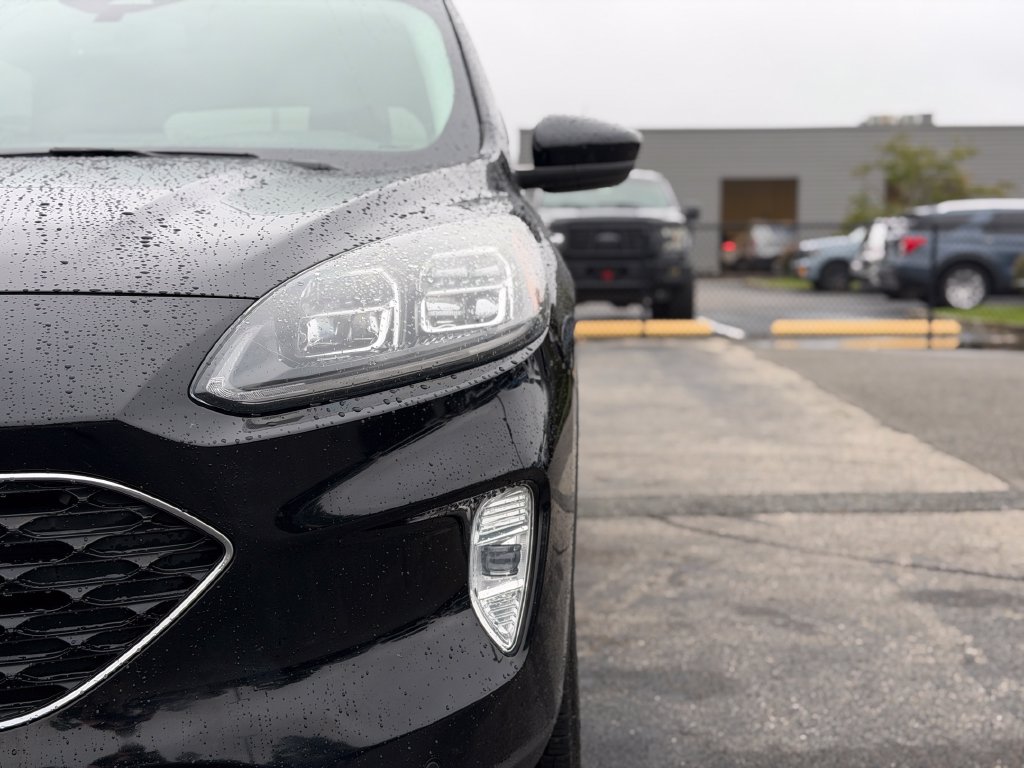 Used 2022 Ford Escape Titanium AWD/4WD image 11