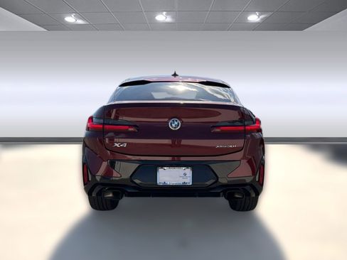 Certified 2024 BMW X4 xDrive30i w/ Premium Package image 10