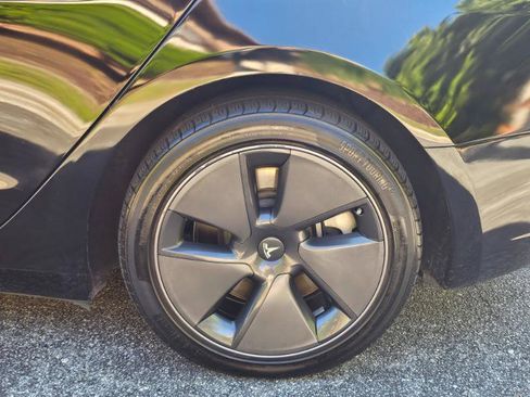Used 2023 Tesla Model 3 Standard Range RWD image 18