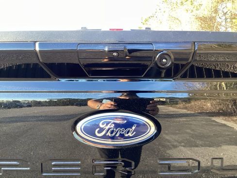 Used 2023 Ford F250 XLT w/ XLT Premium Package image 12