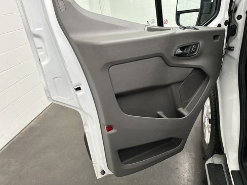 Used 2025 Ford Transit 250 Low Roof w/ Exterior Upgrade Package RWD image 17