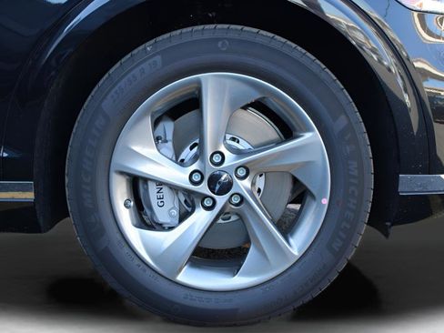 New 2026 Genesis GV70 2.5T image 9