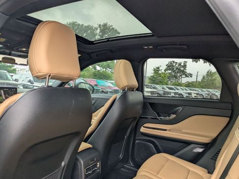 Used 2022 Lincoln Corsair Reserve w/ Elements Package FWD image 21