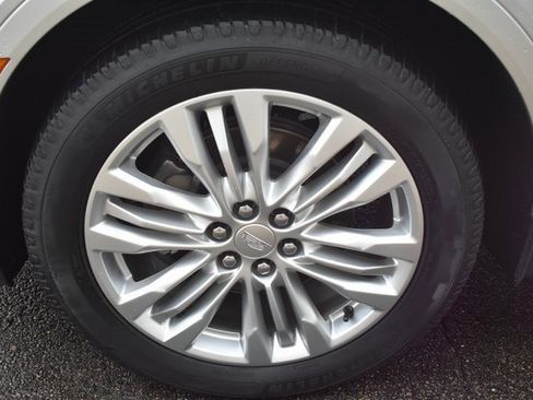 Used 2019 Cadillac XT5 Premium Luxury image 48