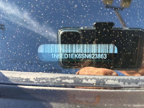 Used 2025 Nissan Frontier SV image 23