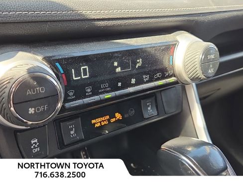 Used 2019 Toyota RAV4 XLE Premium image 27