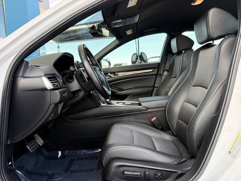Used 2022 Honda Accord Sport image 14