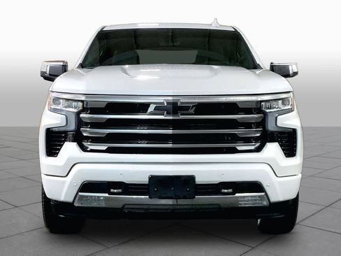 Used 2024 Chevrolet Silverado 1500 High Country w/ High Country Premium Package AWD/4WD image 4