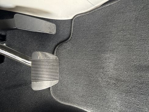 Used 2022 Chrysler Pacifica Limited image 18