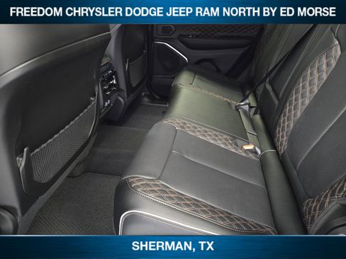 New 2025 Jeep Grand Cherokee Summit w/ Obsidian Package image 21