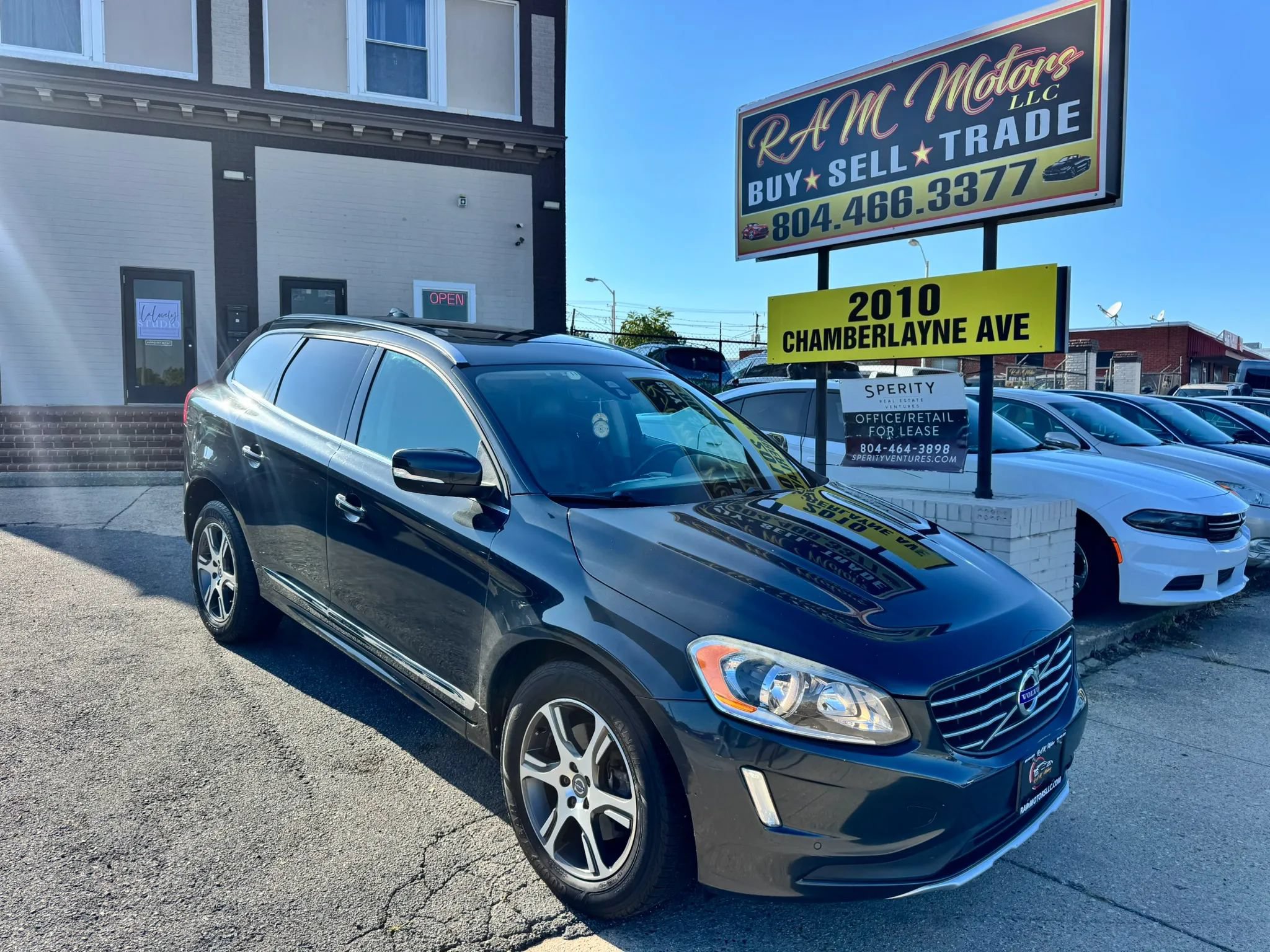 Used 2015 Volvo XC60 T6 w/ Protection Package AWD/4WD image 1