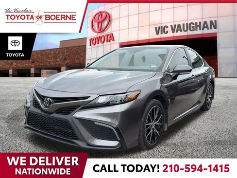 Used 2023 Toyota Camry SE FWD image 1