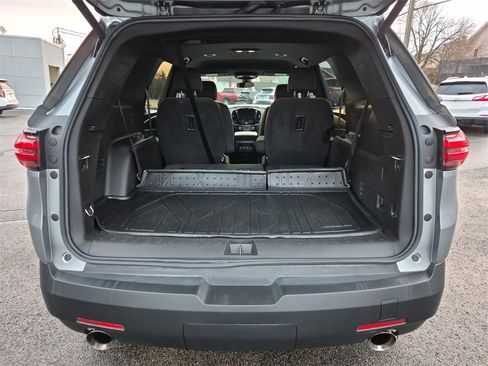 Used 2023 Chevrolet Traverse LT w/ LPO, Floor Liner Package image 32