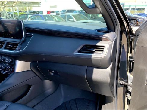 Used 2023 Chevrolet Tahoe LT w/ Luxury Package image 17