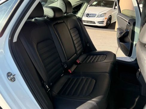 Used 2016 Volkswagen Passat 1.8T image 18