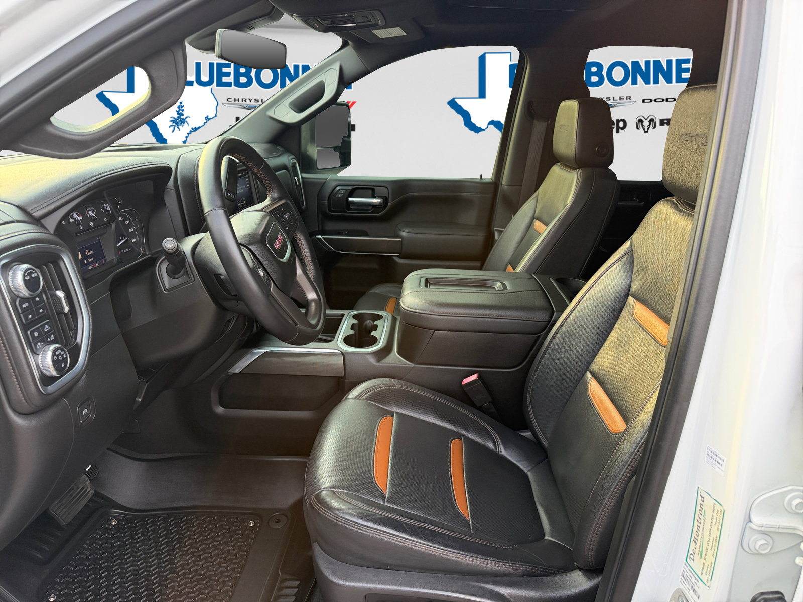 Used 2022 GMC Sierra 2500 AT4 w/ AT4 Preferred Package AWD/4WD image 11
