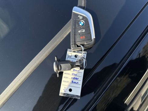 Used 2021 BMW 330i xDrive Sedan w/ Premium Package image 39