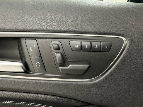 Used 2017 Mercedes-Benz GLA 250 4MATIC image 30