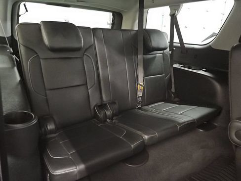 Used 2020 Chevrolet Suburban Premier AWD/4WD image 43