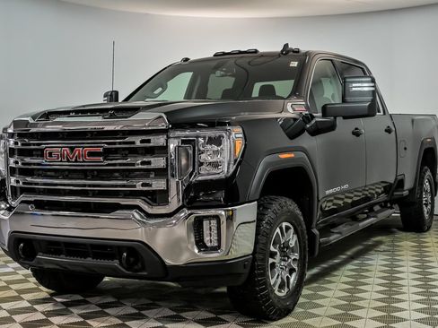 Used 2023 GMC Sierra 3500 SLE w/ X31 Off-Road Package AWD/4WD image 5
