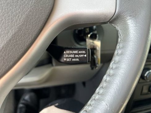 Used 2009 Dodge Grand Caravan SXT image 25