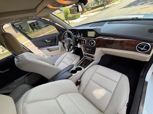 Used 2014 Mercedes-Benz GLK 350 4MATIC image 39