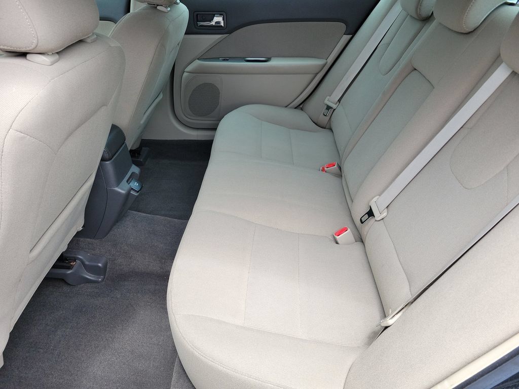 Used 2010 Ford Fusion Hybrid FWD image 9