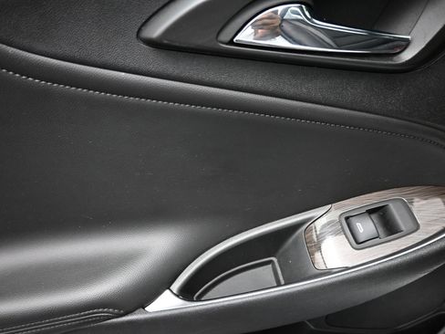 Used 2024 Chevrolet Malibu LT FWD image 16