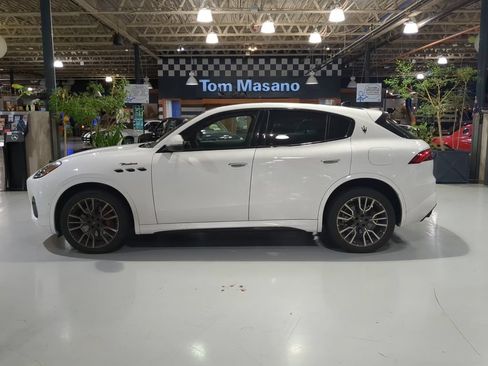 Used 2023 Maserati Grecale Modena AWD/4WD image 13