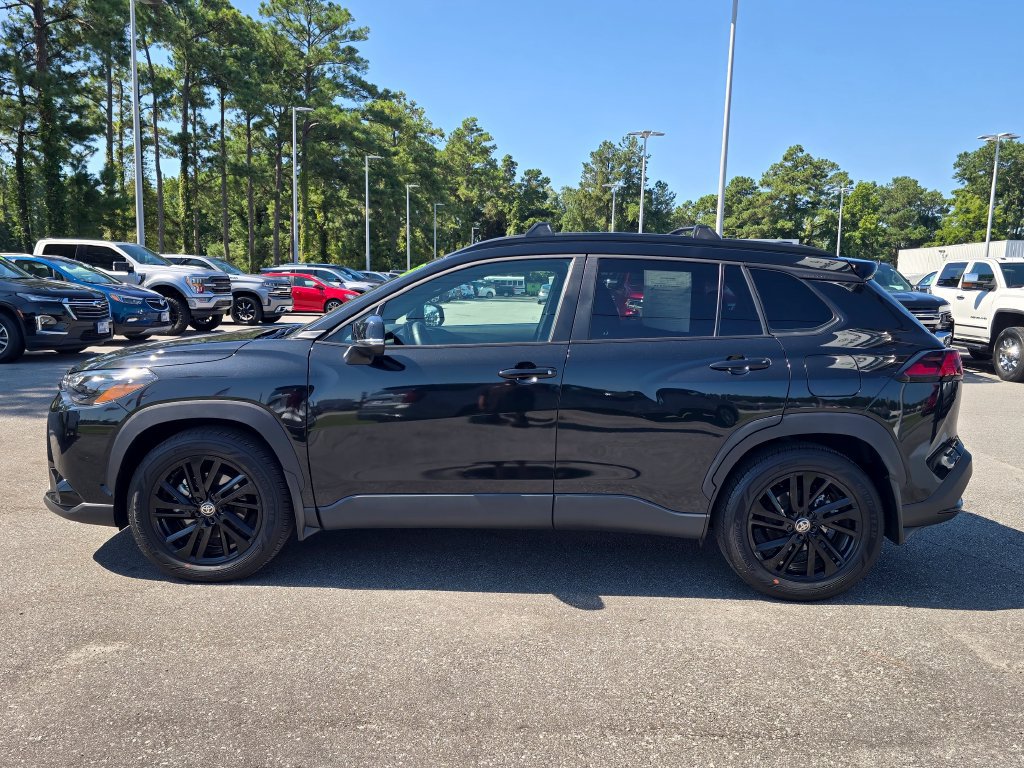 Used 2025 Toyota Corolla Cross AWD Hybrid image 2