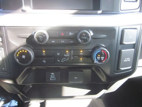 New 2026 Ford F250 XLT w/ FX4 Off-Road Package AWD/4WD image 14