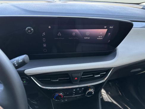 Used 2025 Buick Encore GX Sport Touring image 23