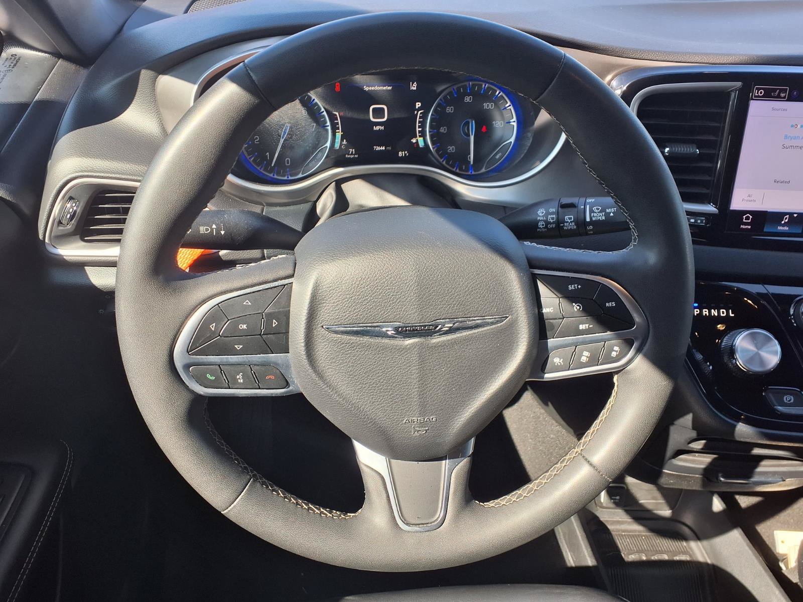 Used 2025 Chrysler Pacifica Select FWD image 15