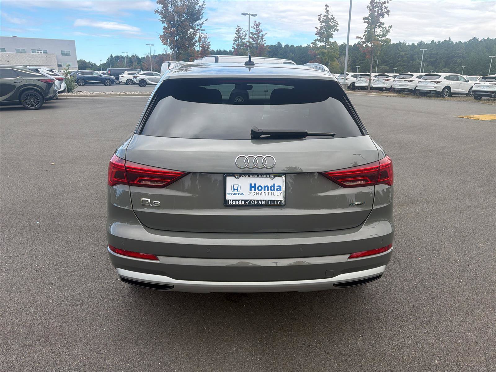 Used 2022 Audi Q3 2.0T Premium AWD/4WD image 6
